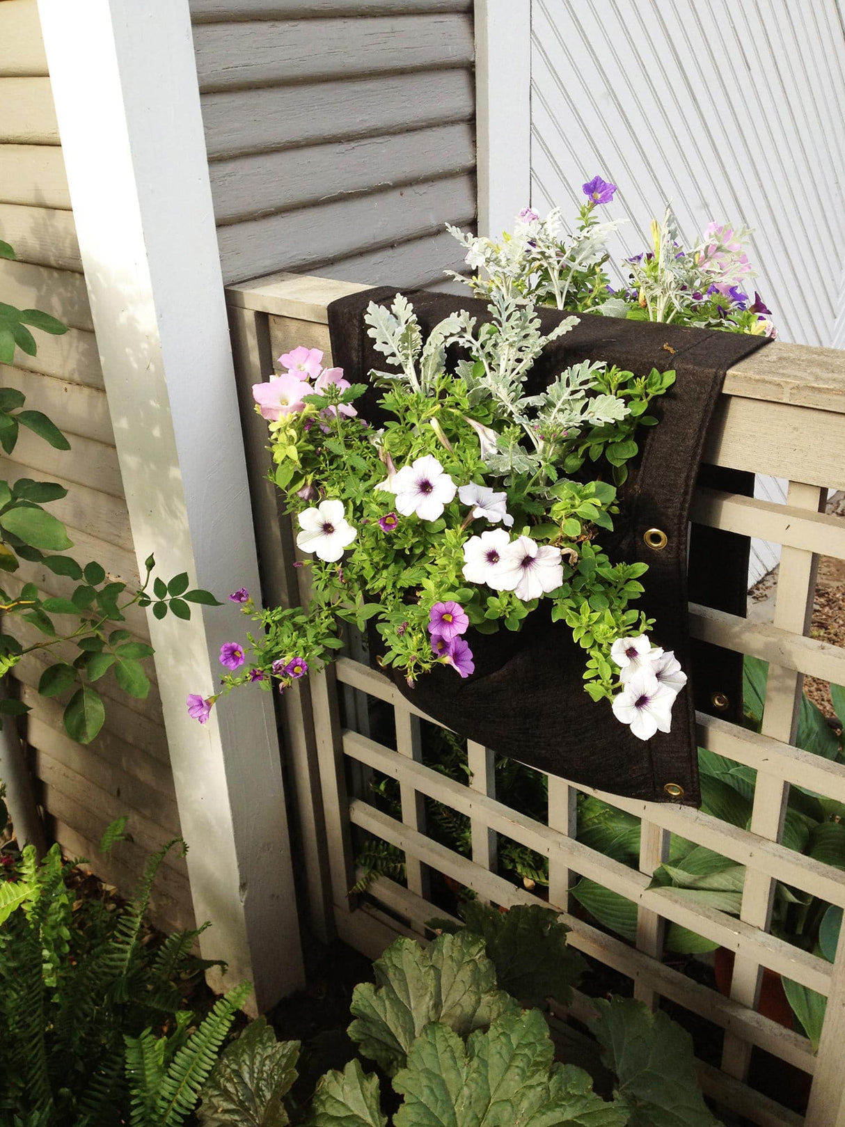 Smart Pot Wall Flower Saddle Planter – Double-Sided Vertical Fabric Planter
