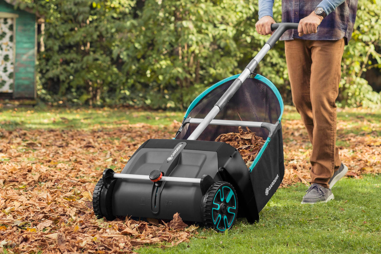 Gardena Lawn & Leaf Collector – Push Lawn Sweeper with Collection Basket