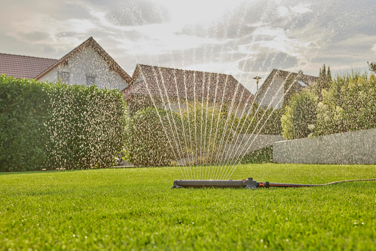 Gardena Aquazoom Oscillating Sprinkler 3900 Sq. Ft - Great for Large Yards
