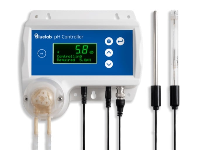 Bluelab pH controller with probes